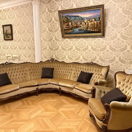 King Suite Apartment Ln Тбилиси Экстерьер фото