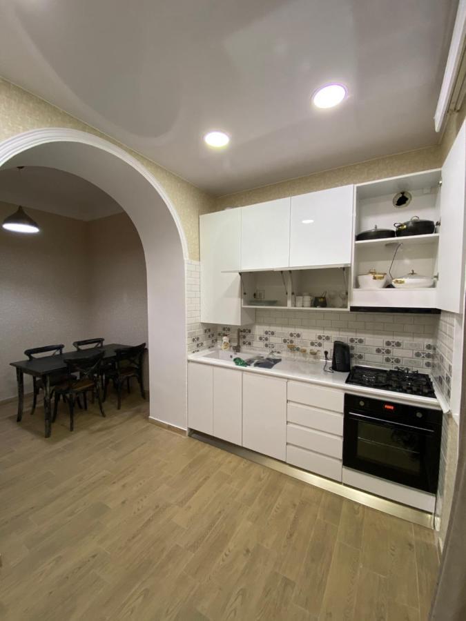 King Suite Apartment Ln Тбилиси Экстерьер фото